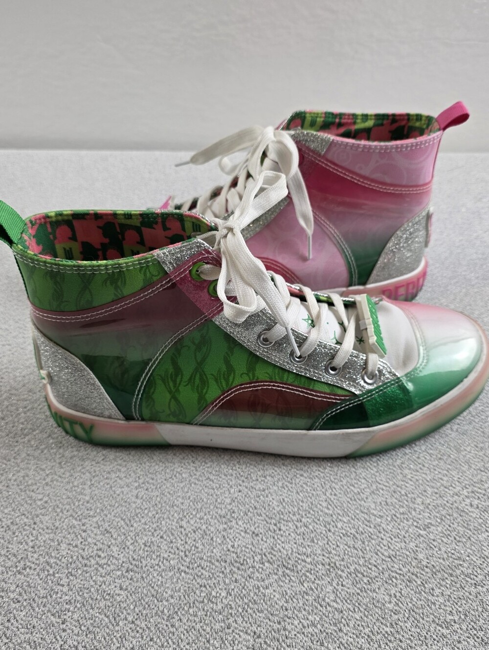 Wicked Movie High Top Sneakers Pink Green Ground Up Wmn's 9.5